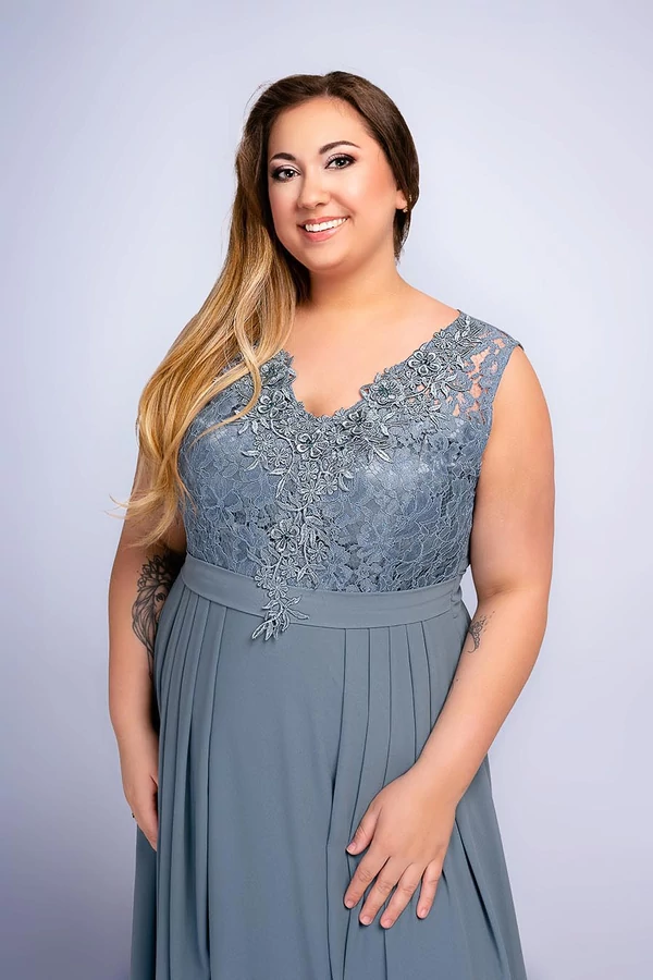  Lidia csipkés plus size muszlin maxiruha, acélkék