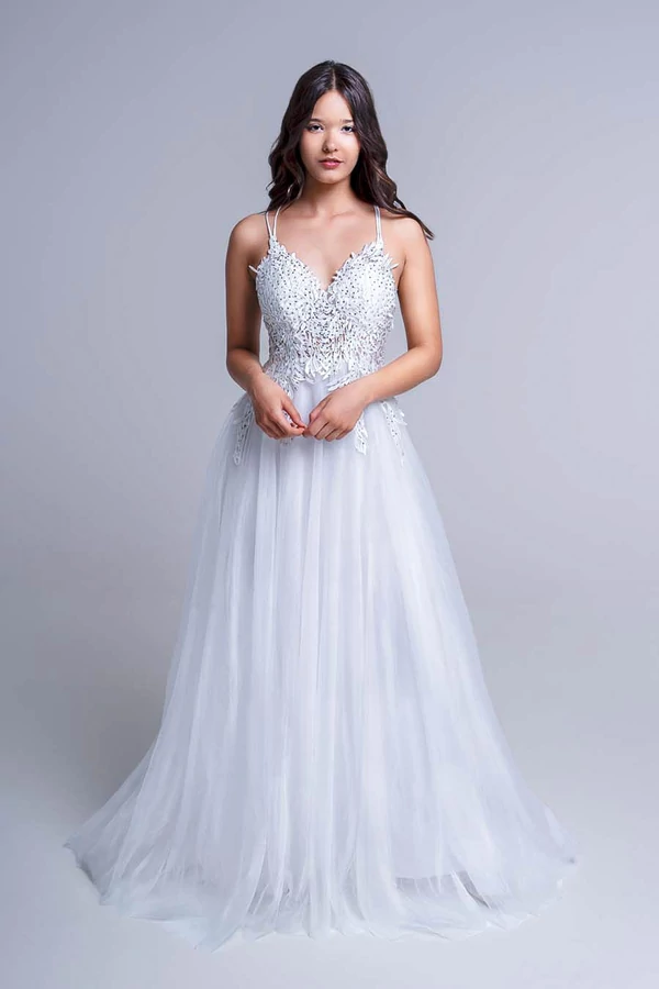 princess, csillogós, tüllös menyasszonyi ruha stólával, fehér